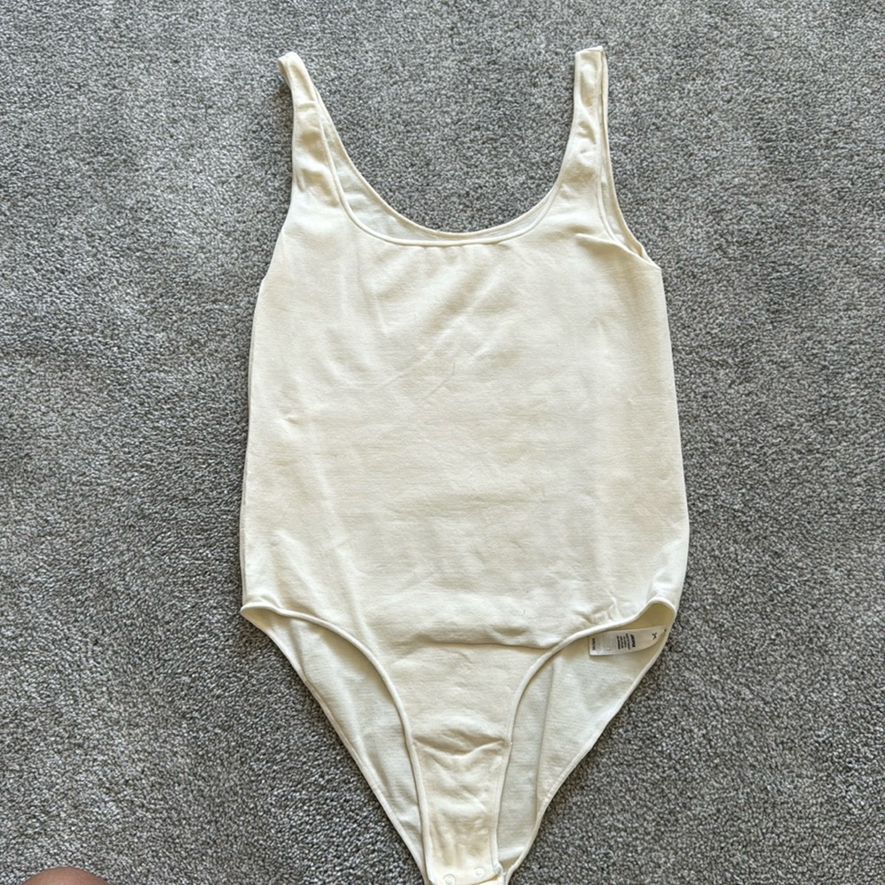 Skims Off White Body Suit